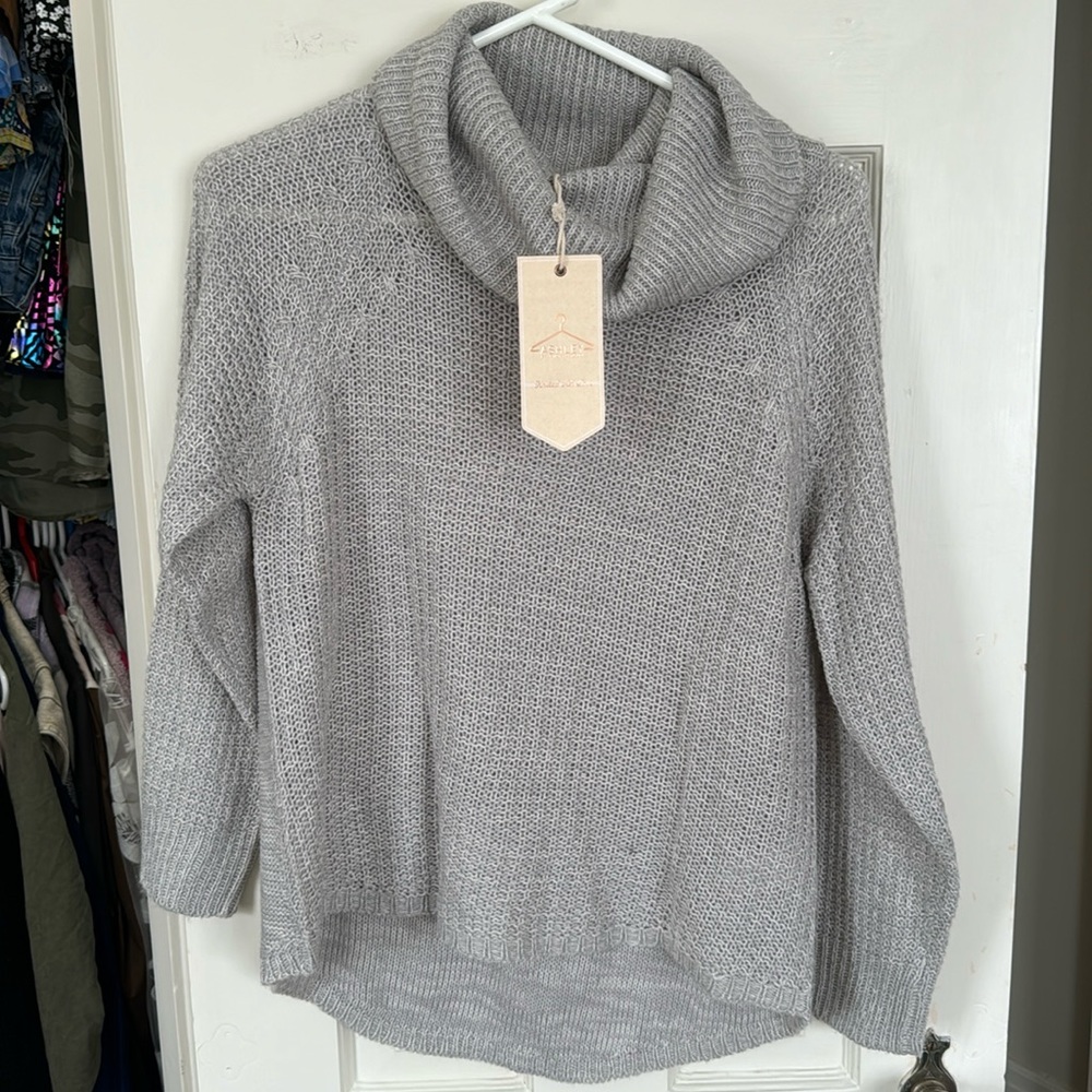 Ashley by 26 international light grey knit sweater